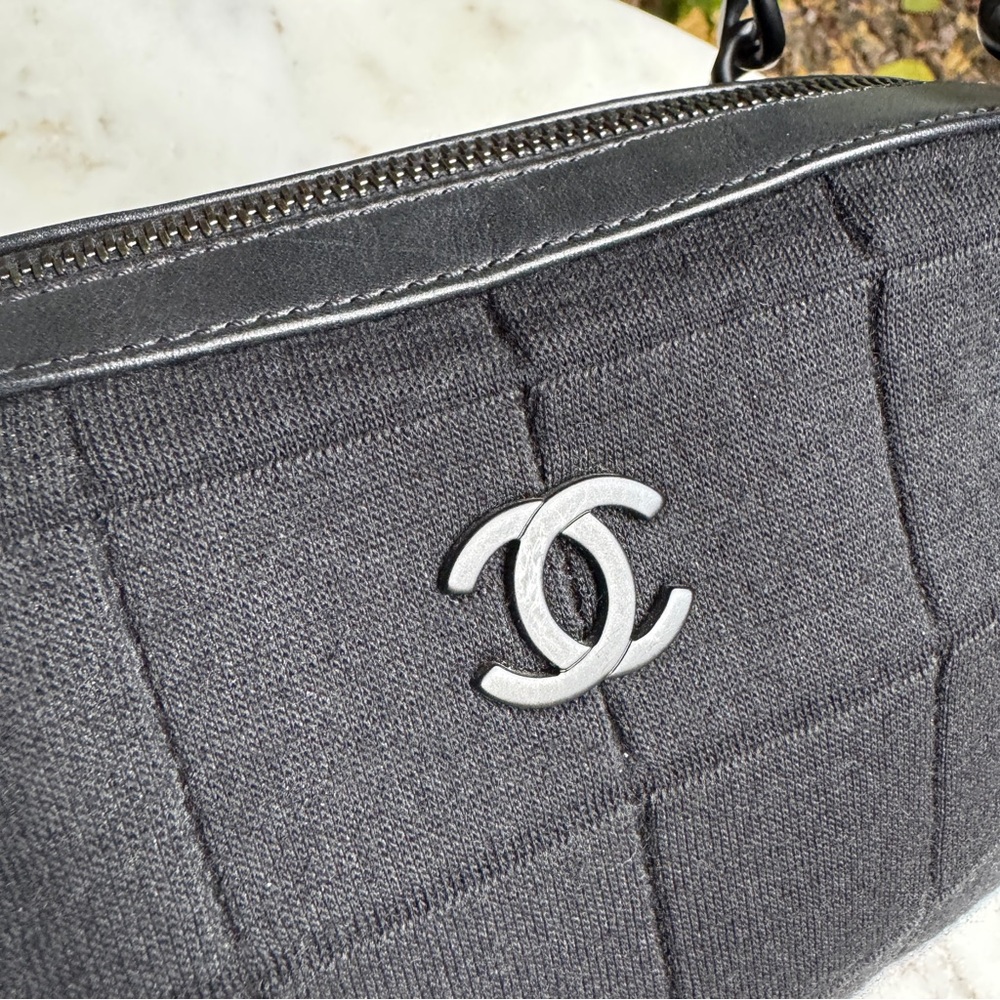 Chanel Y2K Jersey Chocolate Bar Shoulder Bag - Picture 4 of 13